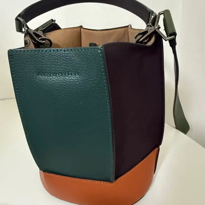 [BUNJANG] Loeuvre Sac De Lumiere Bucket Bag / 루에브르 삭드루미에르 버킷백