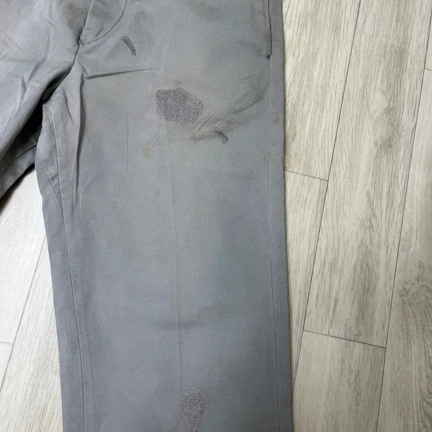 [SOLD OUT] 리바이스빈티지클로딩 LVC Drenched Grey Chino 32X32