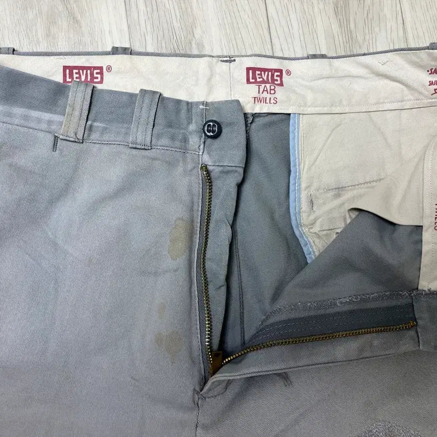 [SOLD OUT] 리바이스빈티지클로딩 LVC Drenched Grey Chino 32X32