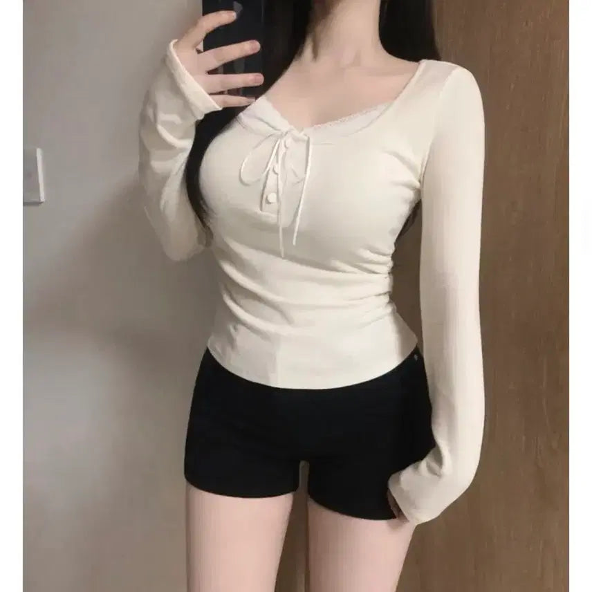 [SOLD OUT] 에이블리 뮤즈로아 코튼 레이스 레이어드 여리핏 리본 셔링 하트넥 긴팔 y