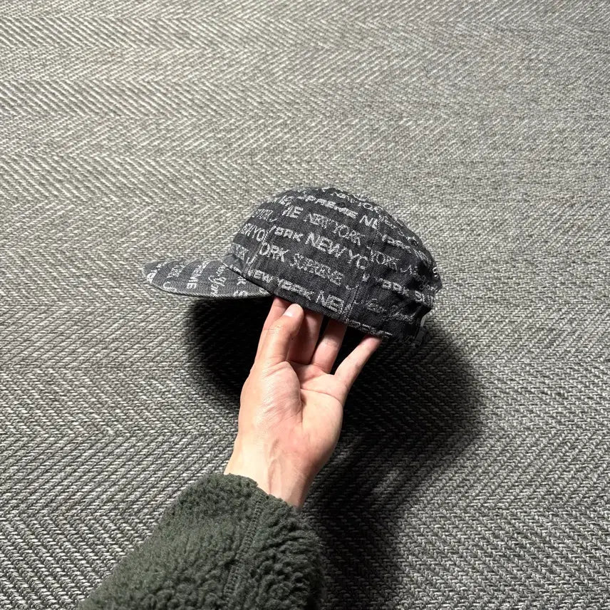 [BUNJANG] Supreme Multi Type Jacquard Black Denim Ball Cap / 22ss 슈프림 멀티 타입 자카드 흑청 데님 볼캡