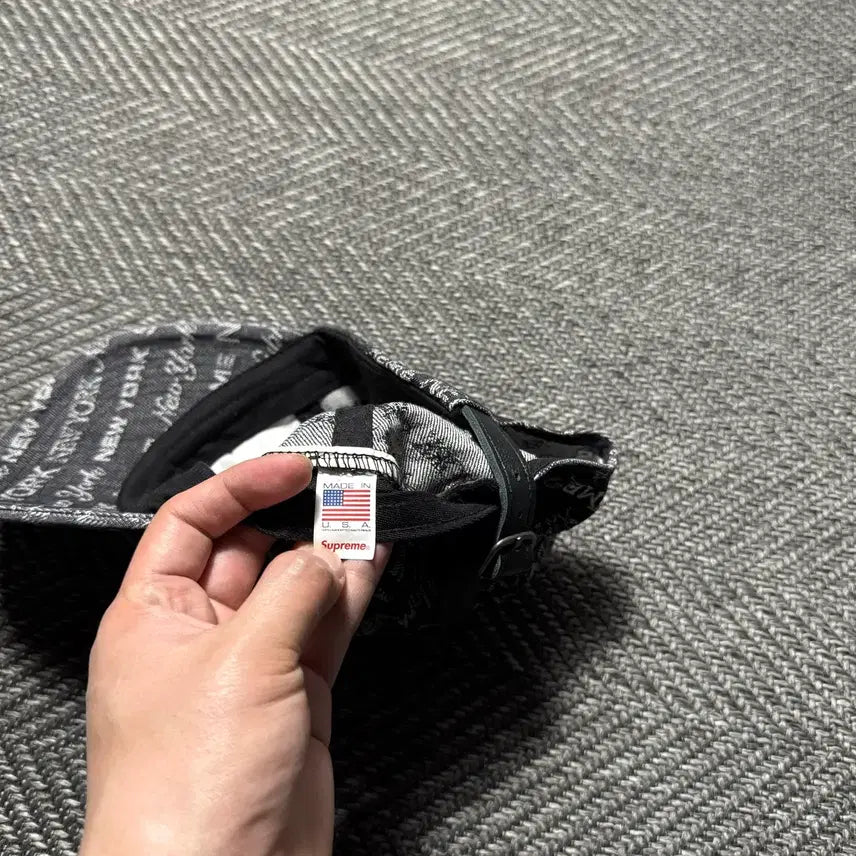 [BUNJANG] Supreme Multi Type Jacquard Black Denim Ball Cap / 22ss 슈프림 멀티 타입 자카드 흑청 데님 볼캡