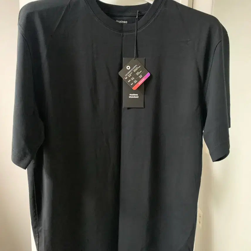 [BUNJANG] Musinsa Standard Cool Relax Fit T-shirt Bundle Set / 무탠다드 쿨탠릴렉스핏 반팔블랙,에크루2종s사이즈 일괄판매
