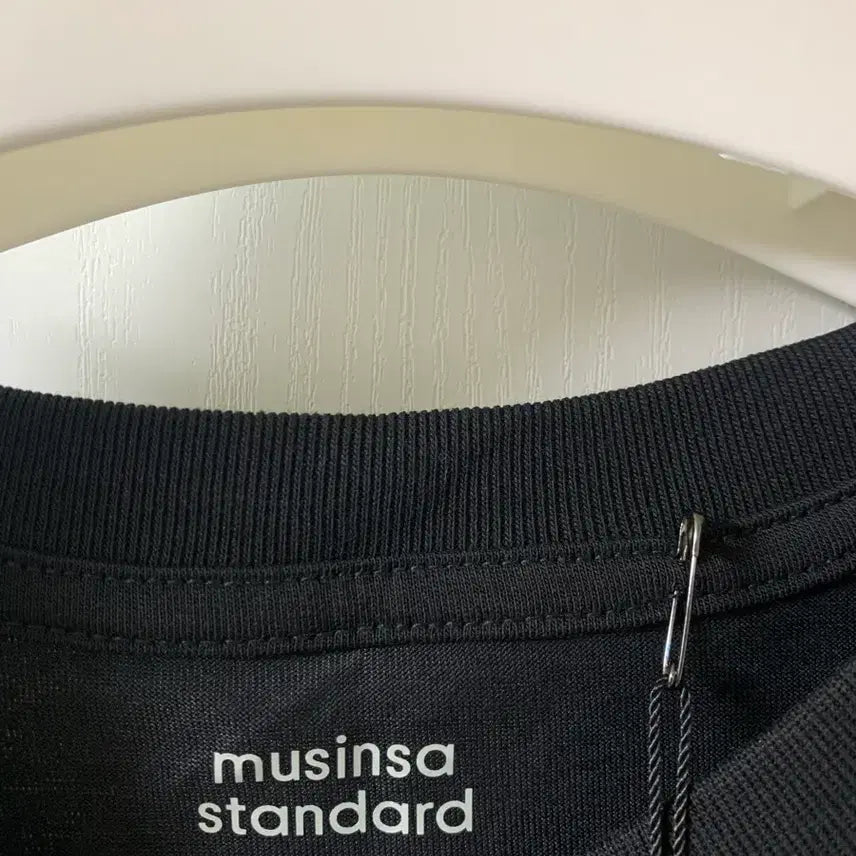 [BUNJANG] Musinsa Standard Cool Relax Fit T-shirt Bundle Set / 무탠다드 쿨탠릴렉스핏 반팔블랙,에크루2종s사이즈 일괄판매