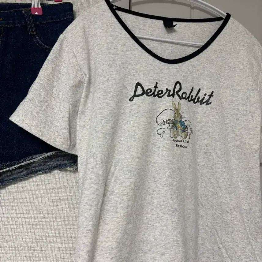 [BUNJANG] Peter Rabbit T-shirt &amp; Denim Shorts Set / 피터래빗 반팔티 &amp; 데님 숏팬츠 세트