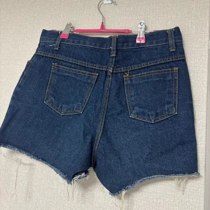 [BUNJANG] Peter Rabbit T-shirt &amp; Denim Shorts Set / 피터래빗 반팔티 &amp; 데님 숏팬츠 세트