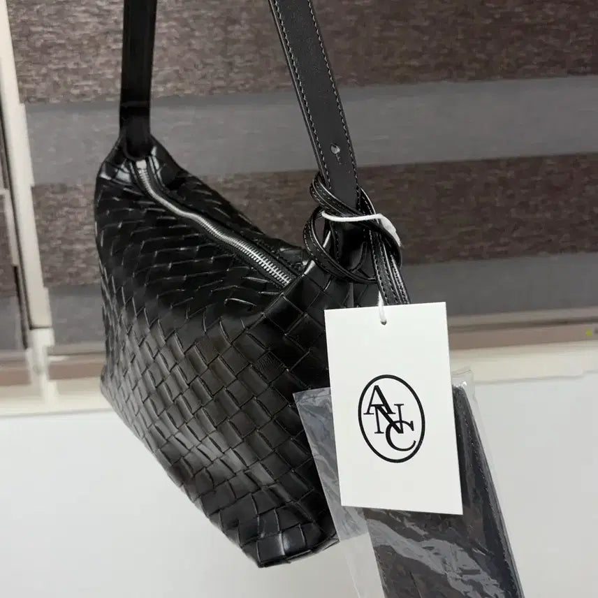 [SOLD OUT] 아노에틱 가방 팝니다(새상품)