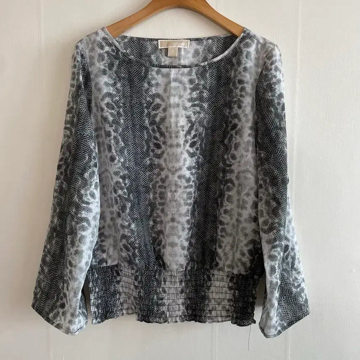 [SOLD OUT] 마이클코어스 롤 탭 슬리브 탑