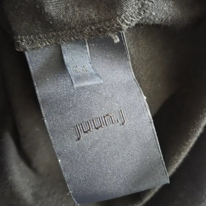 [BUNJANG] Juun.J Black Short Sleeve T-shirt / 준지  블랙 반팔 티셔츠