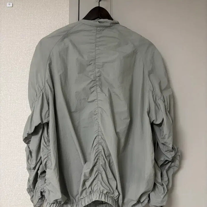 [BUNJANG] A Seconds Loose Fit Shirring Jacket / 에이세컨즈 루즈핏 셔링 간절기점퍼 아우터
