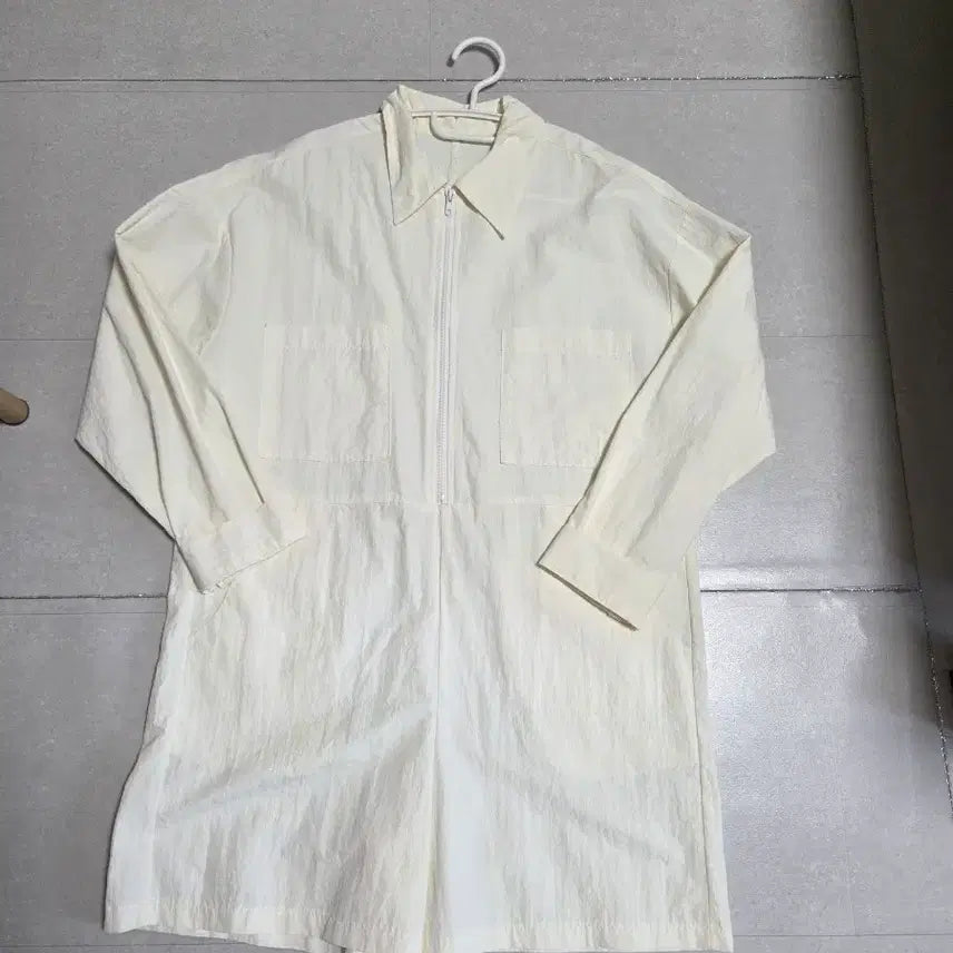 [BUNJANG] Ivory Romper Jumpsuit - Long Sleeve / 아이보리 롬퍼 점프수트 긴팔 바스락