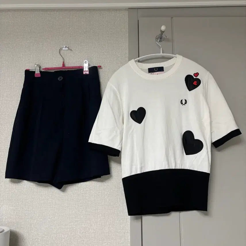 [BUNJANG] Fred Perry x Amy Winehouse Short Sleeve Knit Top / (새제품) 프레디페리 x AMY WINEHOUSE 반팔니트