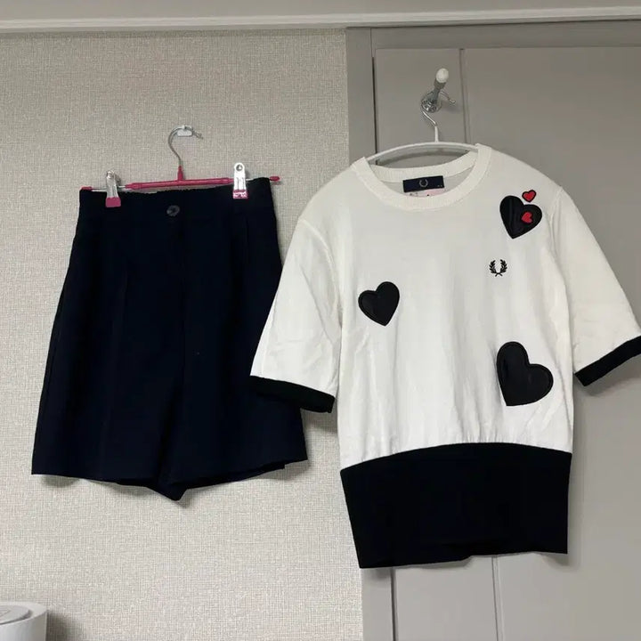 [BUNJANG] Fred Perry x Amy Winehouse Short Sleeve Knit Top / (새제품) 프레디페리 x AMY WINEHOUSE 반팔니트