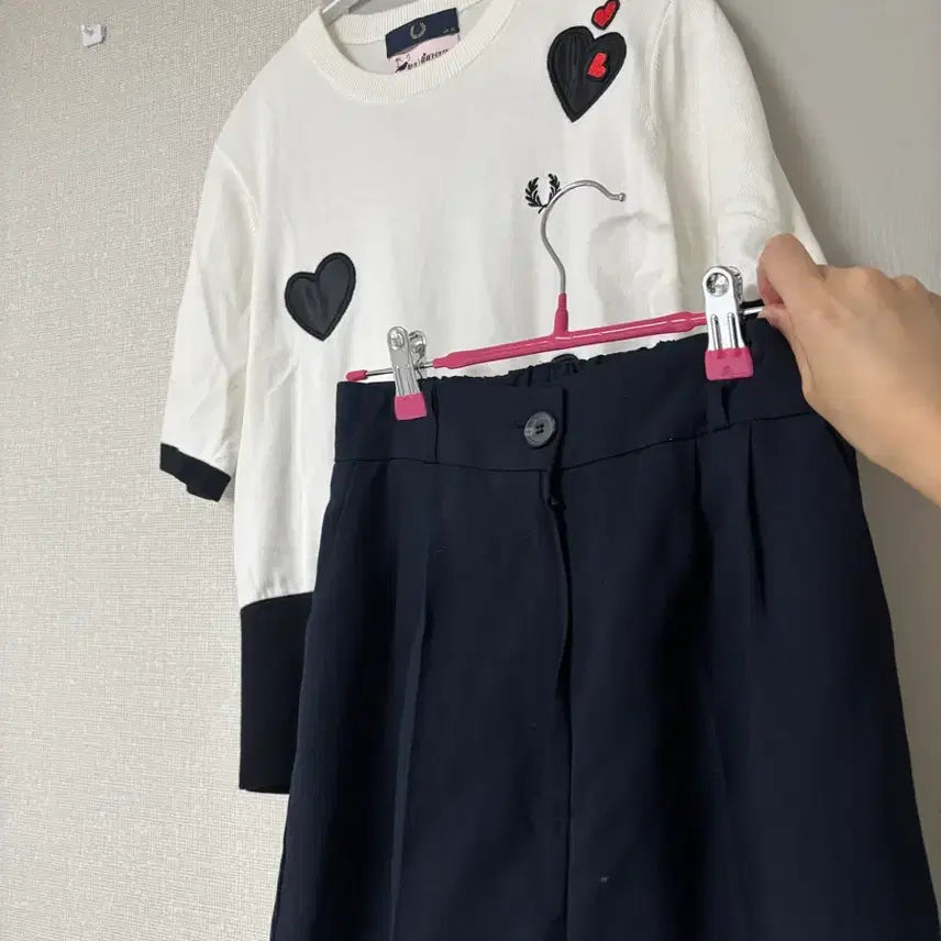 [BUNJANG] Fred Perry x Amy Winehouse Short Sleeve Knit Top / (새제품) 프레디페리 x AMY WINEHOUSE 반팔니트