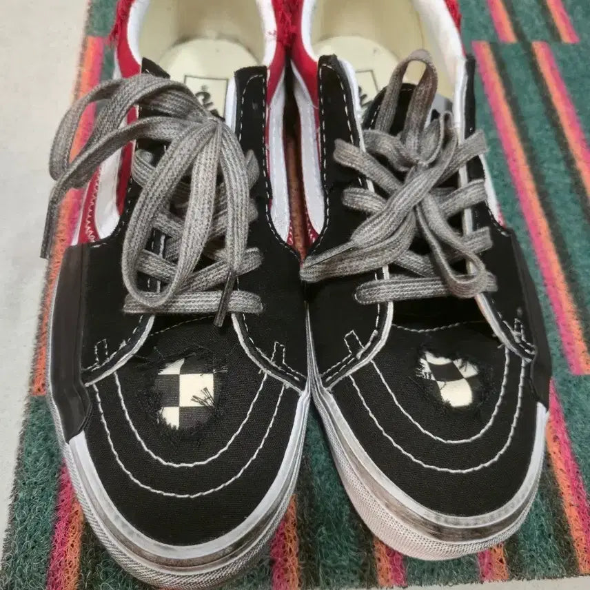 [BUNJANG] Vans Skate Low Reconstruct Black Red Sneakers / 반스 스케이트 로우 리컨스트럭트 블랙 레드 280