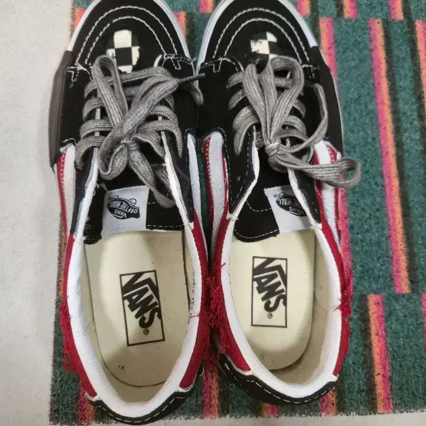 [BUNJANG] Vans Skate Low Reconstruct Black Red Sneakers / 반스 스케이트 로우 리컨스트럭트 블랙 레드 280