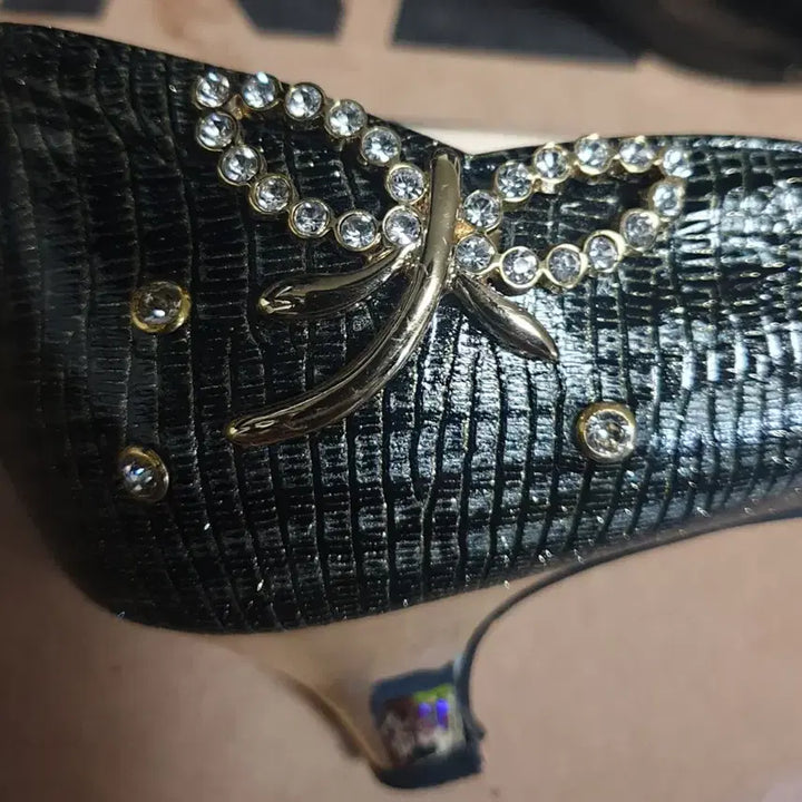 [BUNJANG] TANDY Wave Gold Glitter Cubic Pumps / TANDY 웨이브 골드 글리터 큐빅장식 펌프스 (240) 굽:5cm