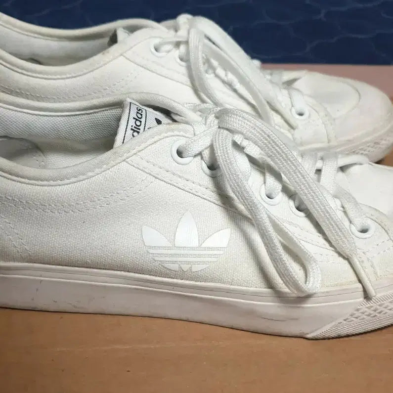 [BUNJANG] Adidas Nizza Trefoil Canvas Sneakers / 아디다스 니짜 트레포일 캔버스 스니커즈 (270) FW5184