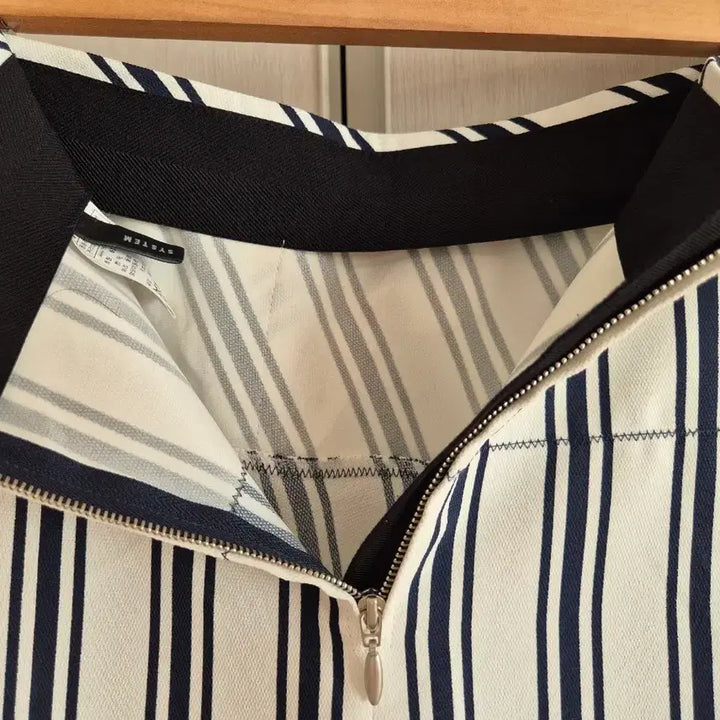 [BUNJANG] System Striped Long Skirt / 시스템
