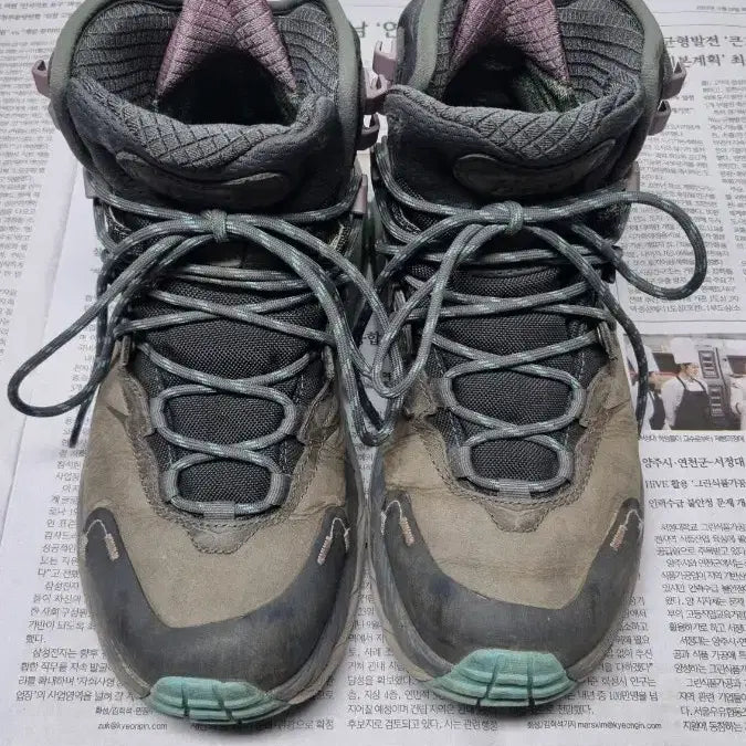 [BUNJANG] Hoka Kaha 2 Hiking Shoes / 호카 카하2  240