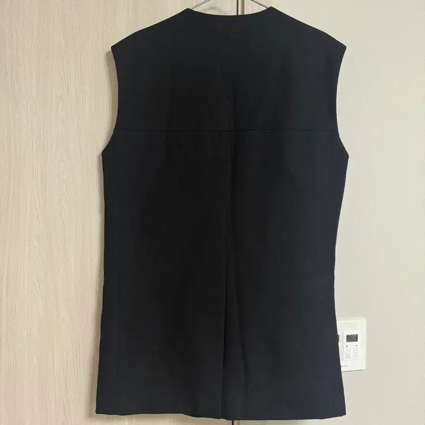 [BUNJANG] Eunoia Joseph Tailored Vest Black / 유노이아 조셉 테일러드 베스트 블랙