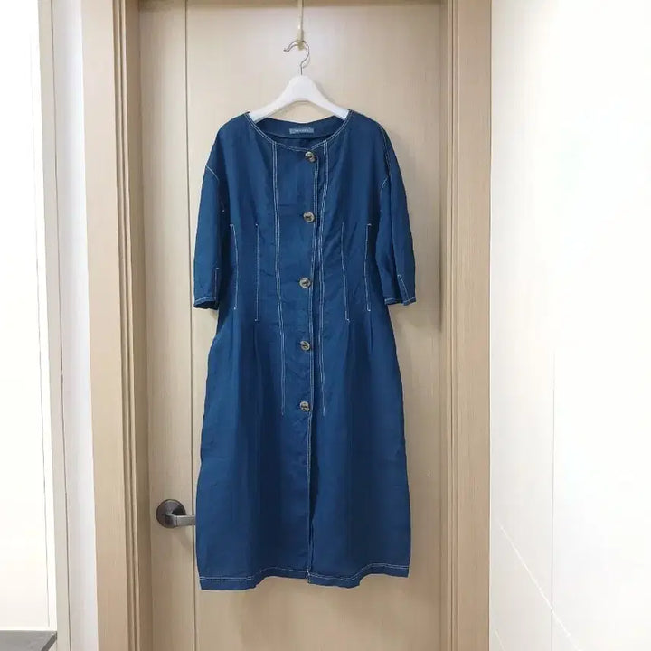 [SOLD OUT] BROWNS 린넨 스티치 원피스