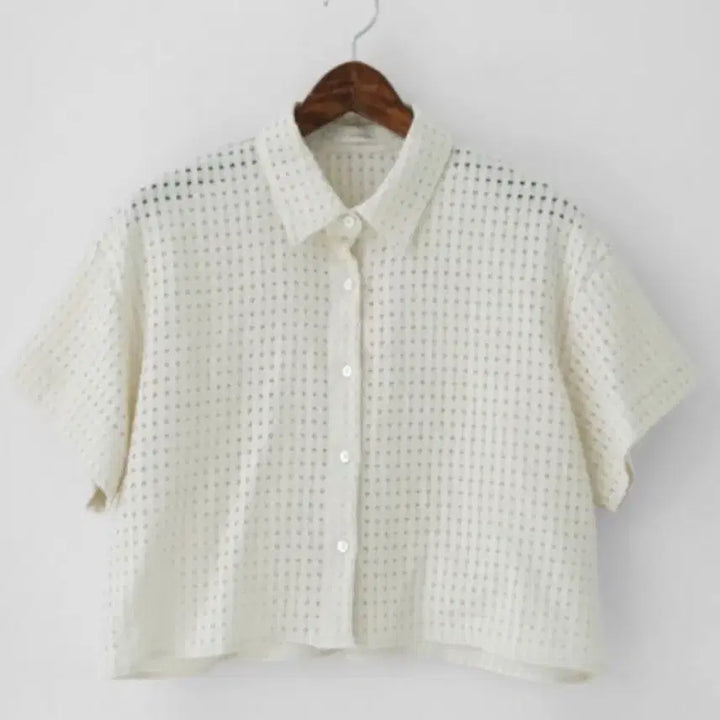 [BUNJANG] A Little Bit Punching Crop Blouse / 어리틀빗 펀칭 크롭 블라우스