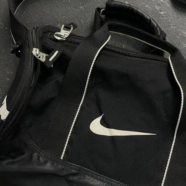 [BUNJANG] Nike Black Duffel Bag / 나이키 블랙 더플백 스포츠 가방