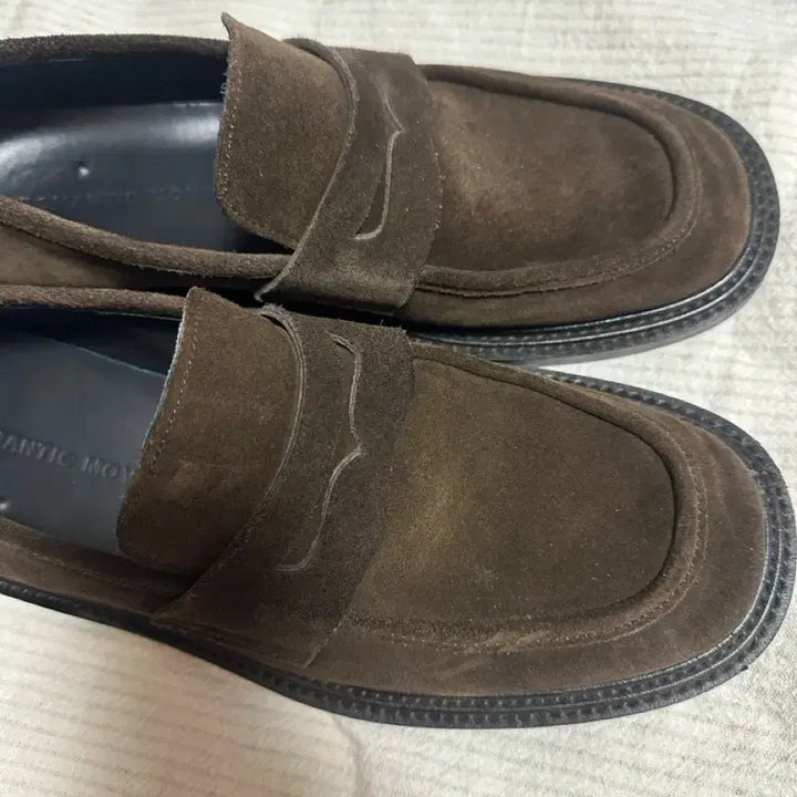 [SOLD OUT] 로맨틱무브 리얼브라운 스웨이드 로퍼