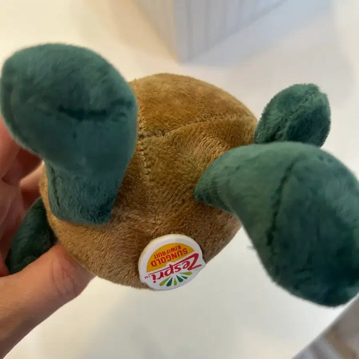 [SOLD OUT] 제스프리 선골드 키위 인형 키링 중형 신나리셔스