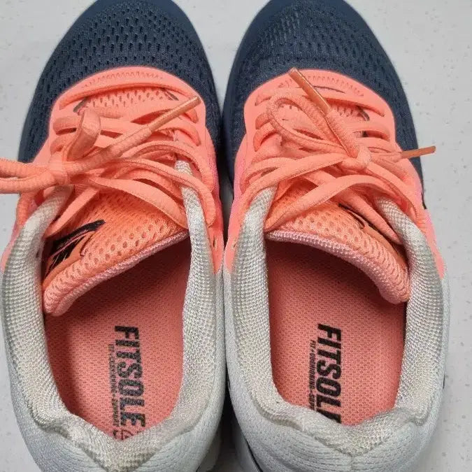 [BUNJANG] Nike Running Shoes 235 / 나이키 런닝화235