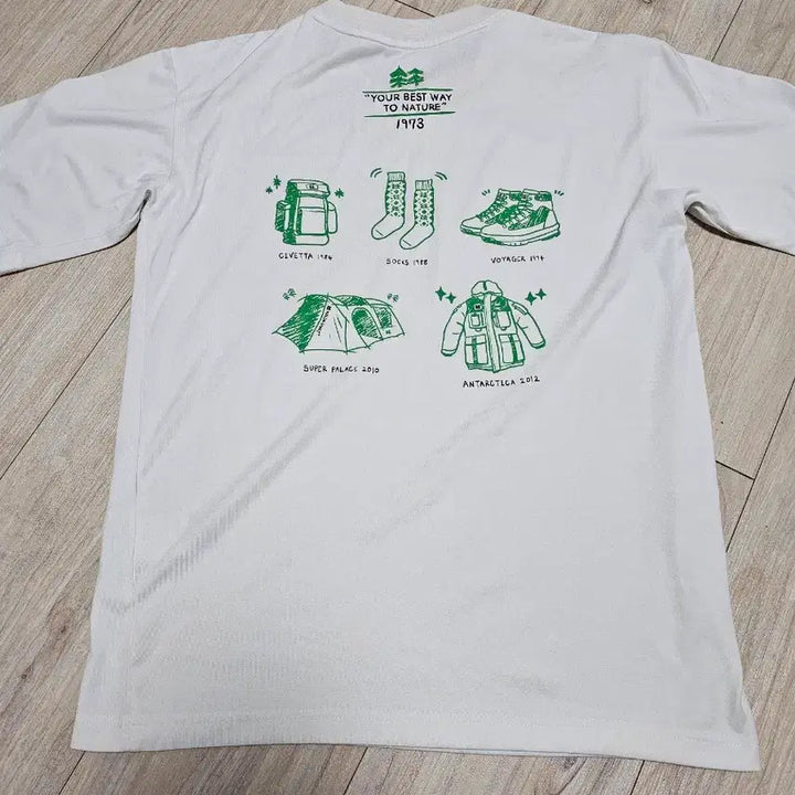 [BUNJANG] Kolon Sport 50th Anniversary Illustration Short Sleeve T-shirt / 코오롱스포츠 50주년 기념 일러스트 반팔 1.5만에 팝니다.