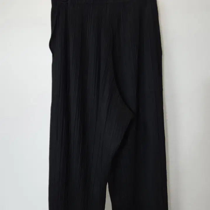 [BUNJANG] Issey Miyake Pleats Please Basic Wide Black Pants / 이세이미야케 플리츠플리즈 베이직 와이드 블랙 팬츠 2 사이즈