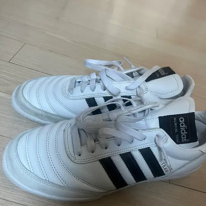 [SOLD OUT] 문디알팀 245 흰색
