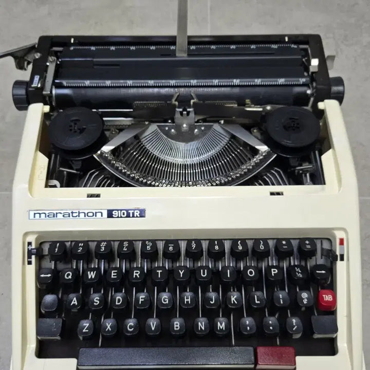 [BUNJANG] Marathon English Typewriter / 마라톤 영문 타자기