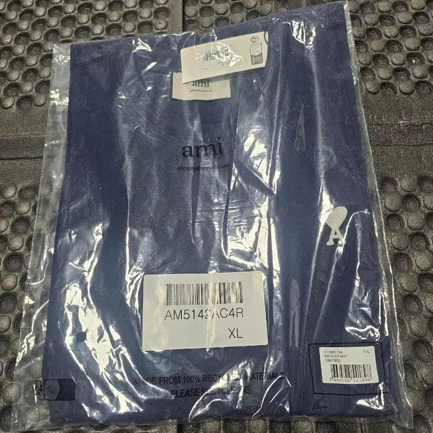 [BUNJANG] Ami Small Heart T-shirt Navy XL / 아미 스몰 하트 반팔티 네이비 XL