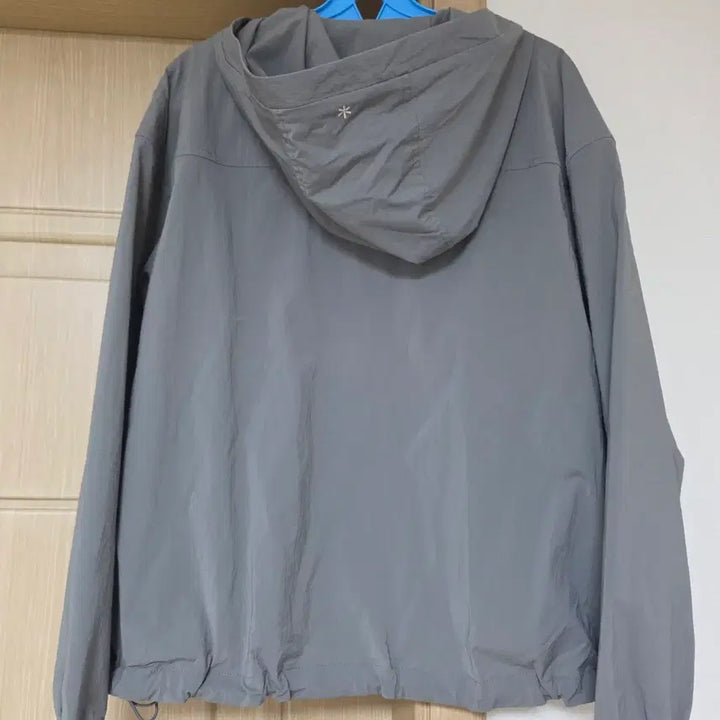 [SOLD OUT] 스노우피크 여성 바람막이 그레이 85(S24MwR-AN67)