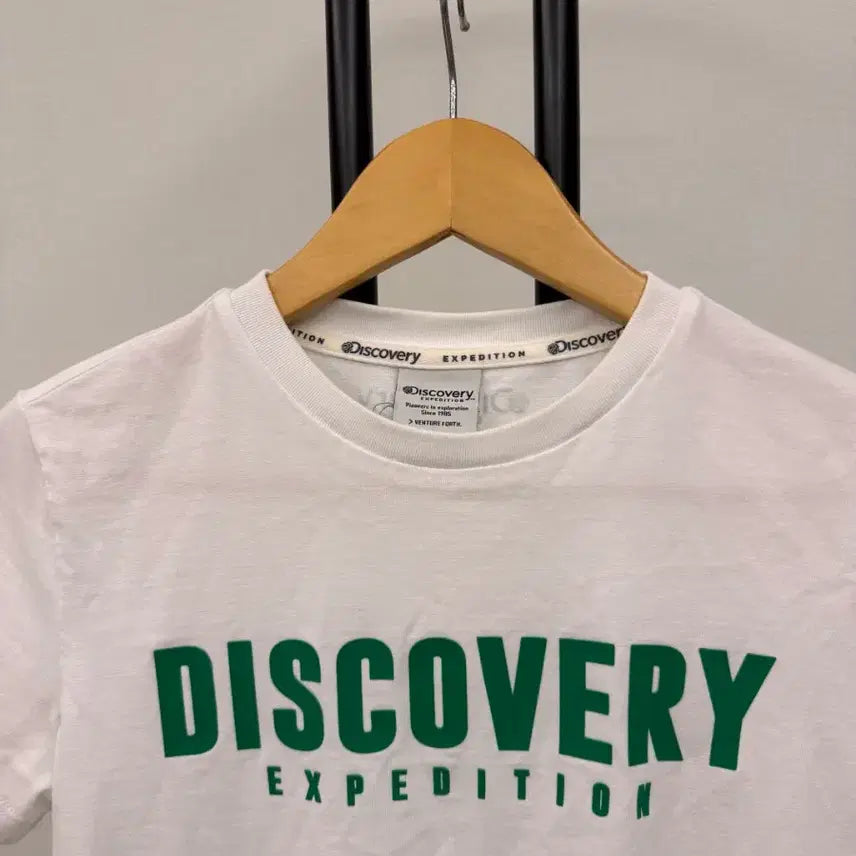 [BUNJANG] Discovery White T-shirt (Size 90) / 디스커버리 반팔티 화이트 90사이즈