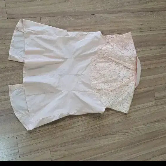 [BUNJANG] 질바이질스튜어트 핑크 레이스 블라우스 / 질바이질스튜어트 핑크 레이스 블라우스