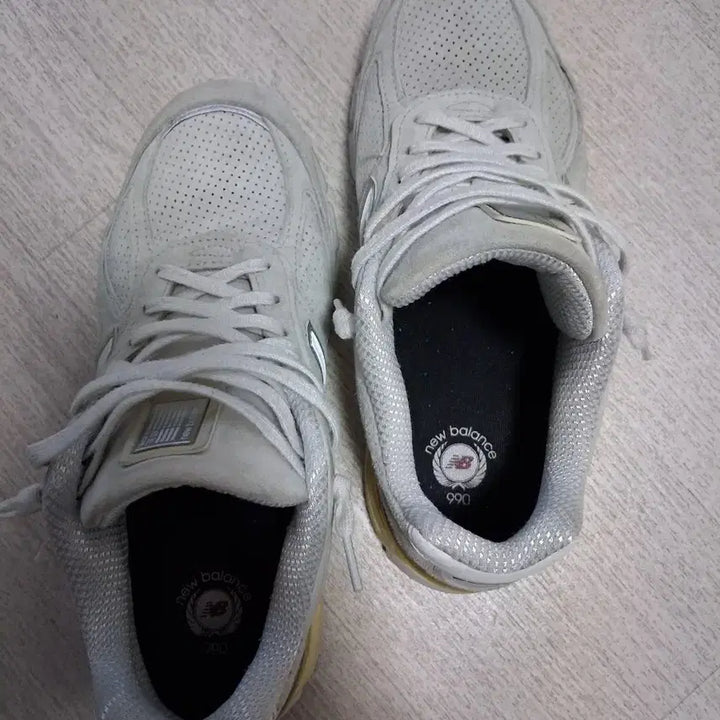 [BUNJANG] 뉴발란스 990 V4 아크틱폭스 255 / 뉴발란스 990 V4 아크틱폭스 255