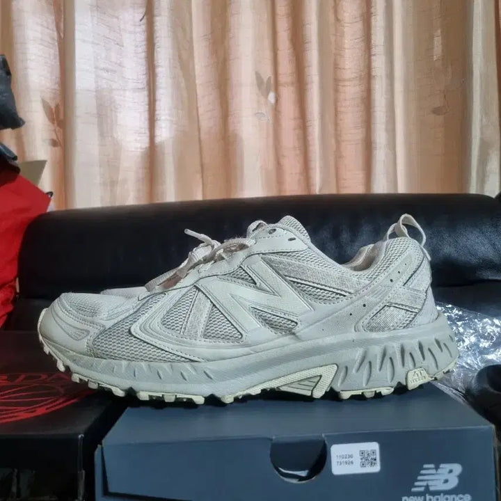 [BUNJANG] New Balance 410v5 Trail Beige 2E 280 / 뉴발란스 410v5 트레일 베이지 2E 280
