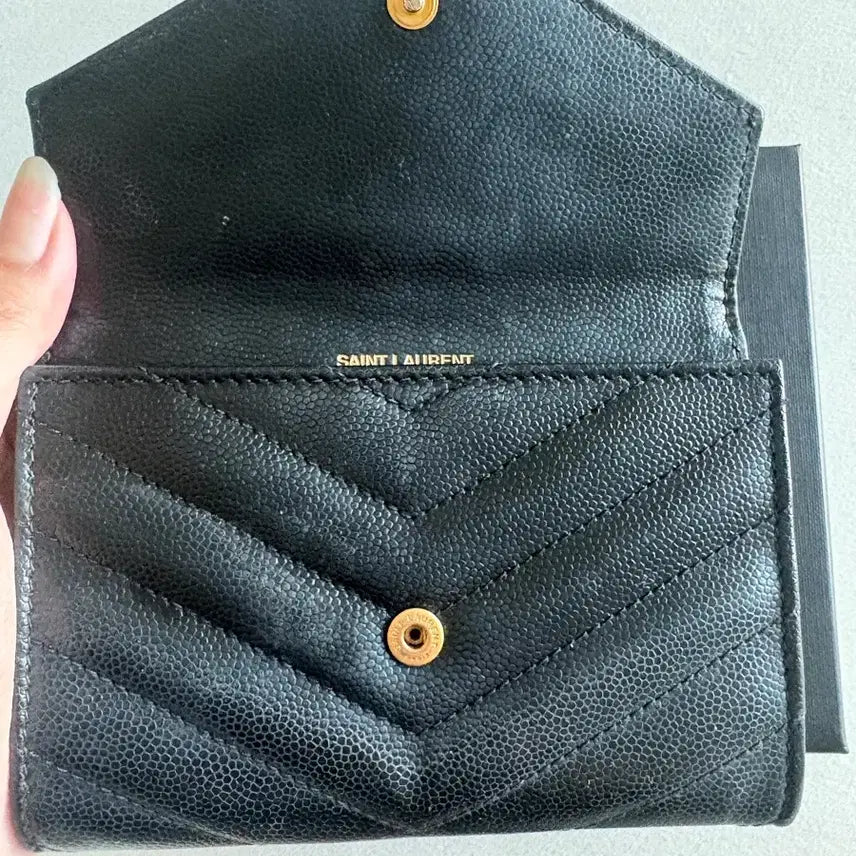 [BUNJANG] Yves Saint Laurent Gold Wallet / 입생로랑지갑 골드