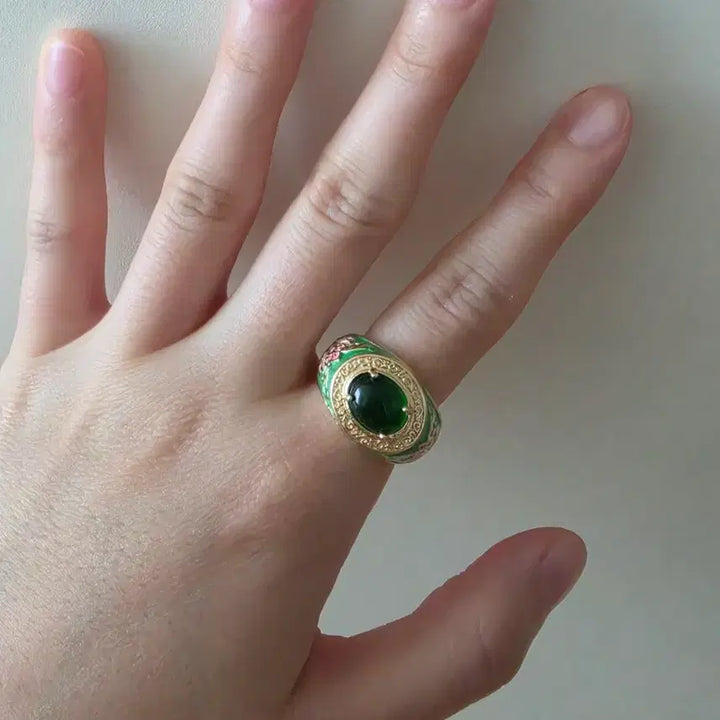 [BUNJANG] White Embroidered Doturak Daenggi with Lotus Flower Jade Ring / 도투락댕기와 연꽃 옥반지