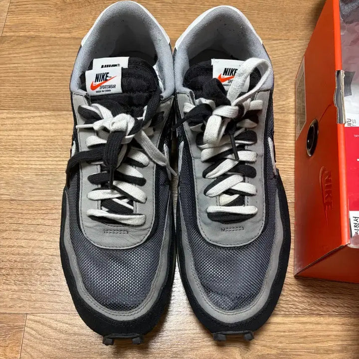 [BUNJANG] Nike x Sacai LDWaffle "Black White" Sneakers / 295)나이키x사카이 LD와플 검흰 스니커즈