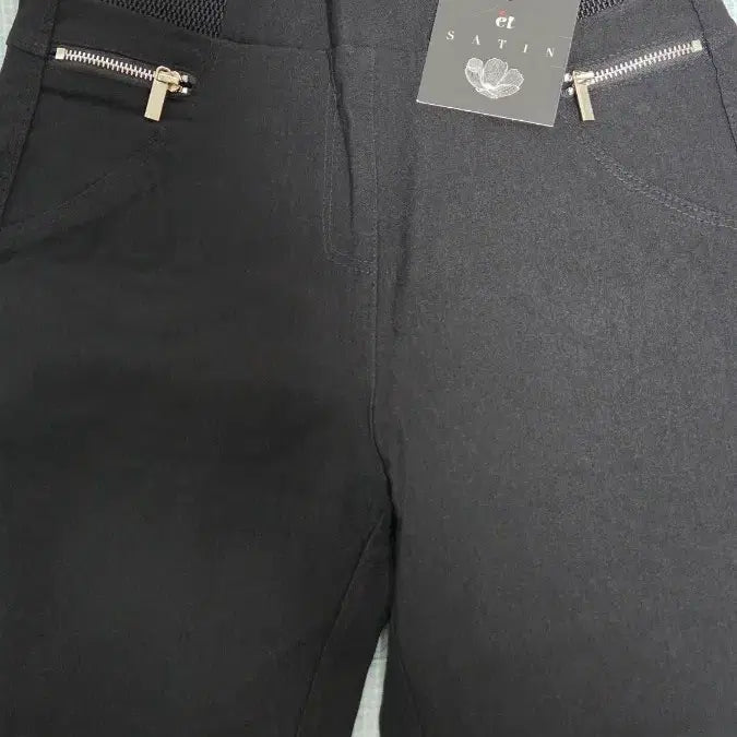 [BUNJANG] et SATIN Black Cropped Slacks (24-inch Waist) / et SATIN 블랙 7부 바지 24인치 새상품