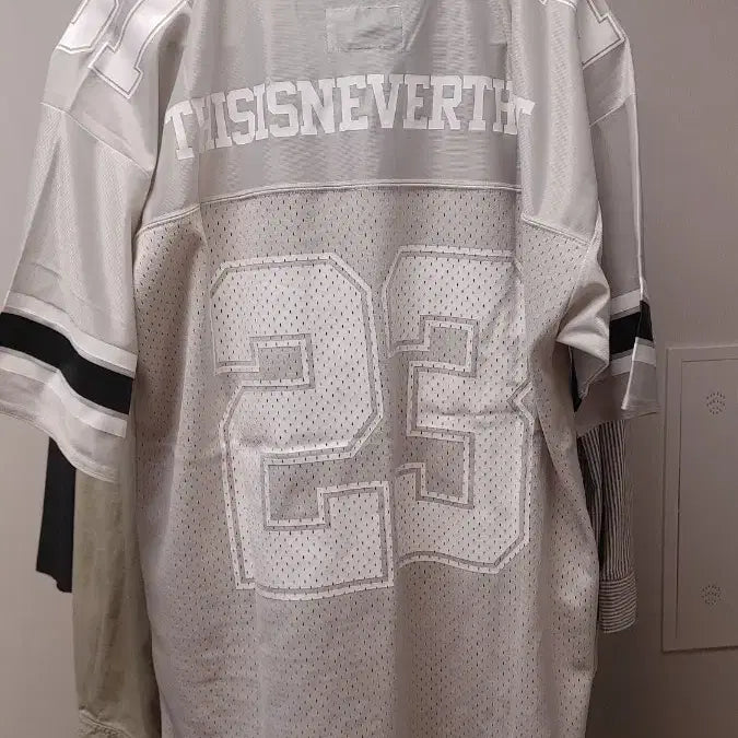 [BUNJANG] thisisneverthat Mesh Football T-shirt Grey M / 디스이즈네버댓 메쉬 풋볼 티셔츠 그레이 M