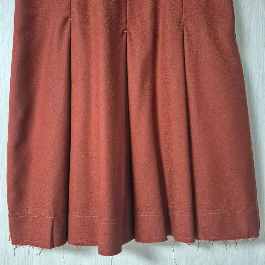 [BUNJANG] Partimento Belted Pleated Midi Skirt / 파르티멘토 벨티드 플리츠 미디스커트