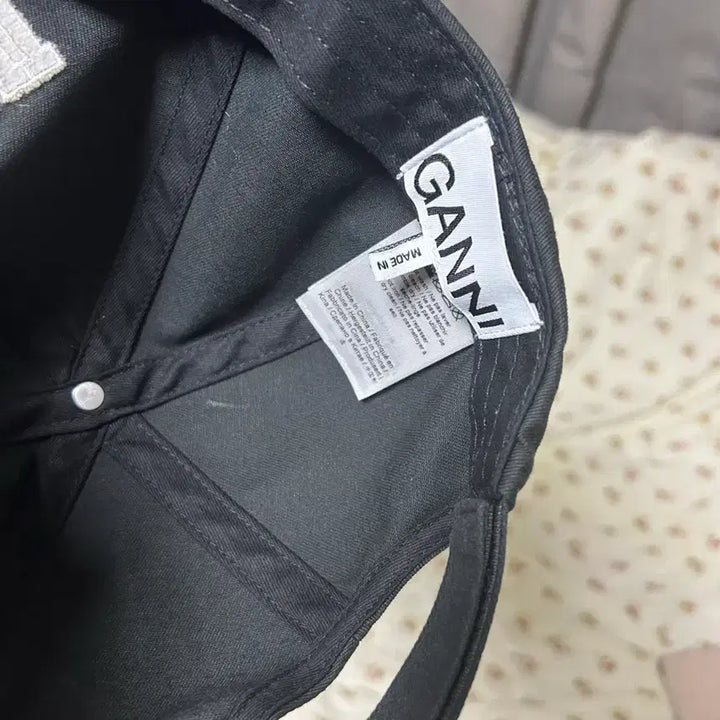 [BUNJANG] Ganni Black Ball Cap / 가니 블랙 볼캡