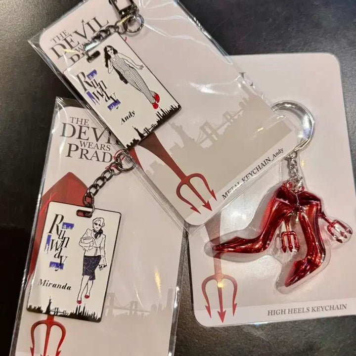[SOLD OUT] 악마는 프라다를 입는다2 키링 &amp; 사원증