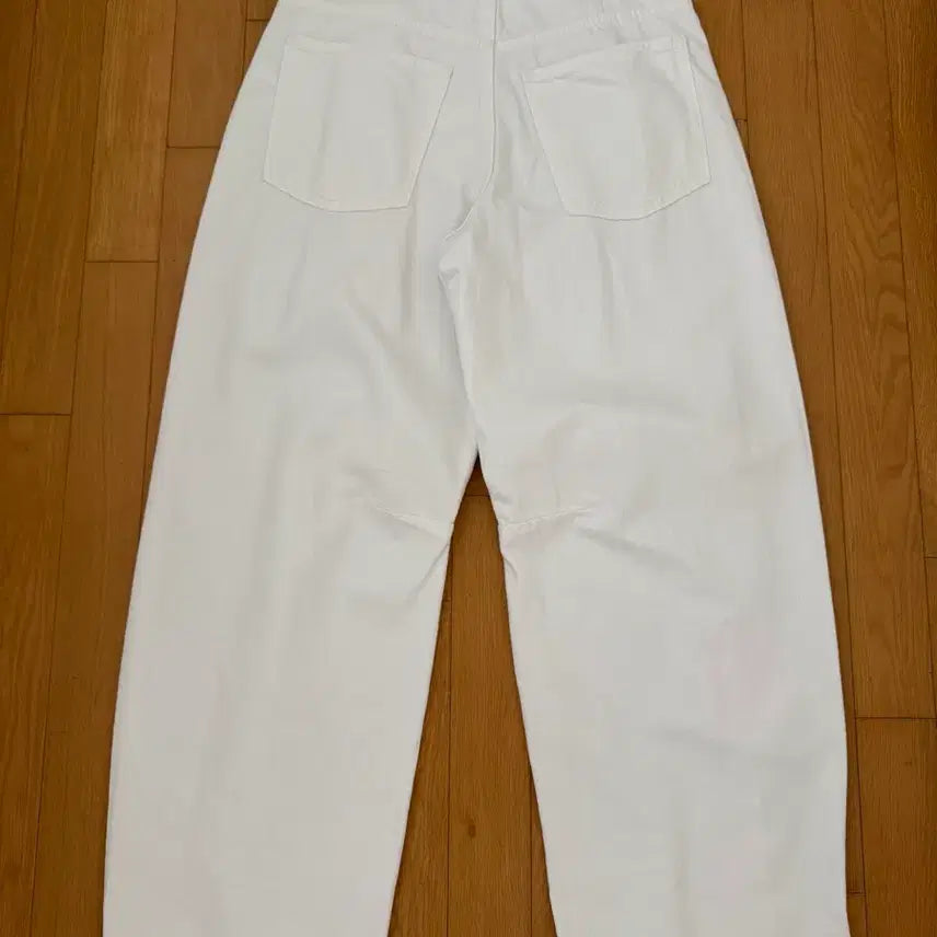 [BUNJANG] Zara Baggy Balloon Denim Jeans Barrel Leg White Size 38 / [새상품]자라 배기 벌룬 데님 청바지 배럴진 화이트진 38사이즈